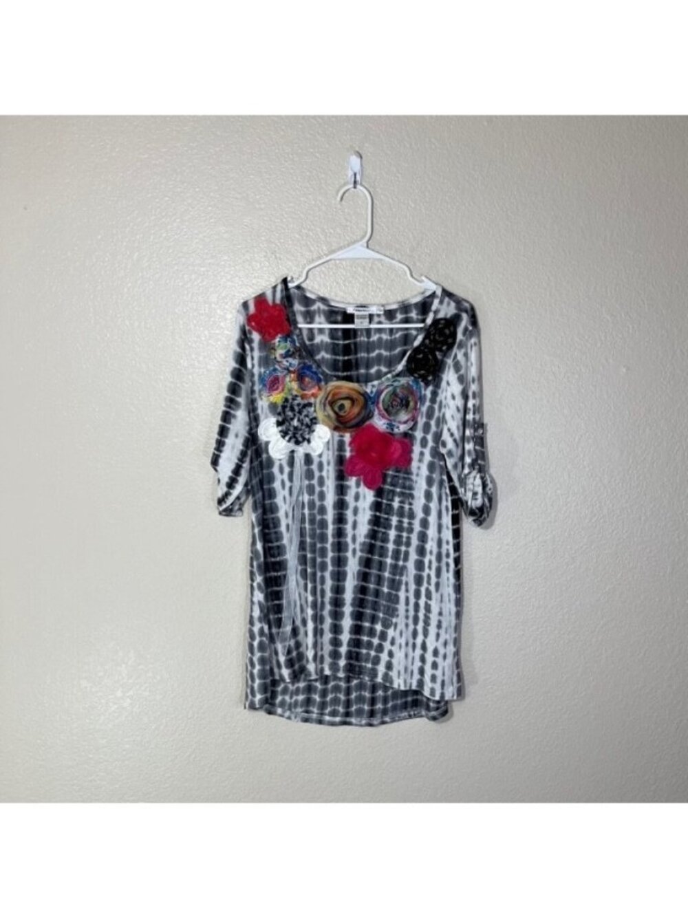 Feratelli Top Womens Medium Tunic Embroidered Art Half Sleeve Shirt